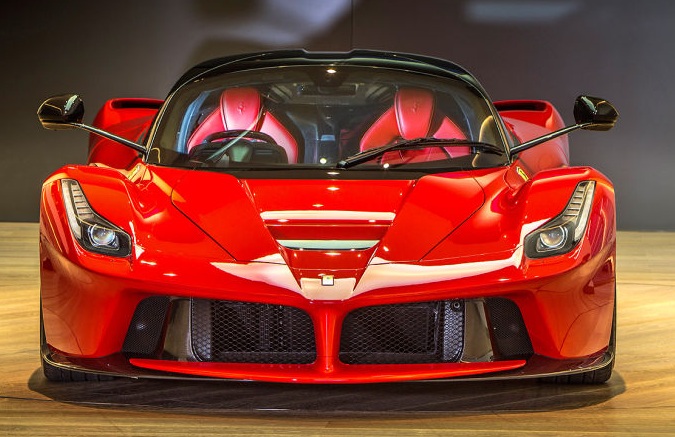 Ferrari LaFerrari получил нового владельца Ferrari LaFerrari