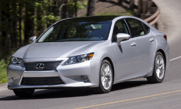 Новый Lexus ES показали в Шанхае