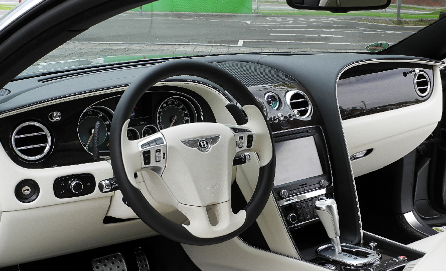 Новый Bentley Continental GTC – автошоу во Франкфурте 2015 Bentley Continental GTC 2