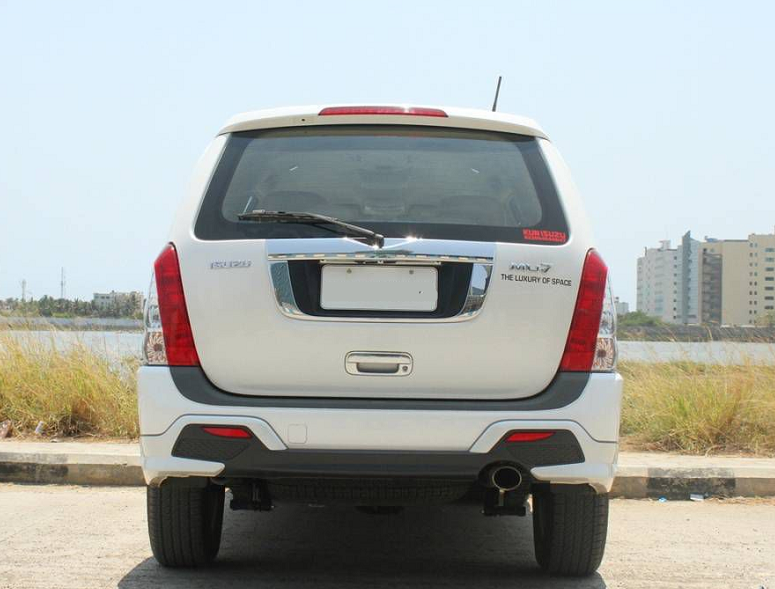 Автомобильное шоу в Гуанчжоу: Toyota Innova Toyota Innova 3