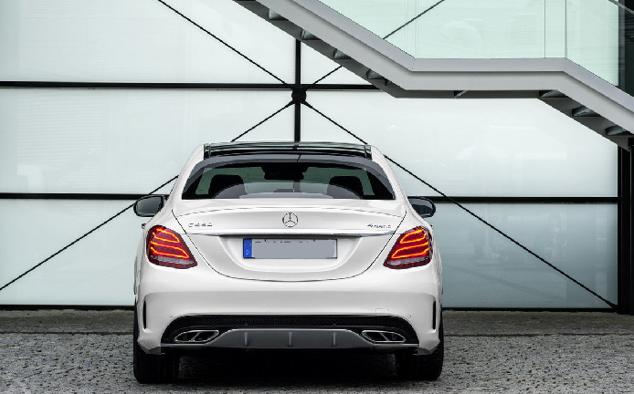 Автомобильное шоу в Эссене: Mercedes-Benz C450 AMG 4MATIC 3 Mercedes-Benz C450 AMG 4MATIC 3