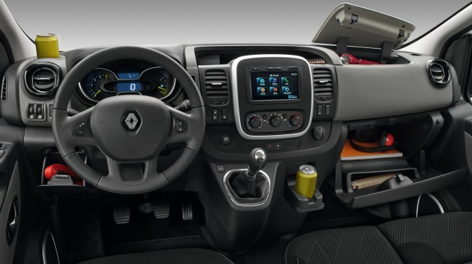 Новейшая версия Renault Trafic начинает продаваться в Англии 3 Renault Trafic 3