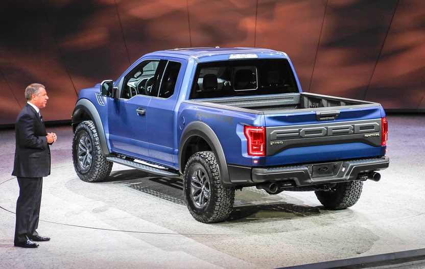 Автомобильный салон Детройта 2016: Ford F-150 Raptor SuperCrew Ford F-150 Raptor SuperCrew