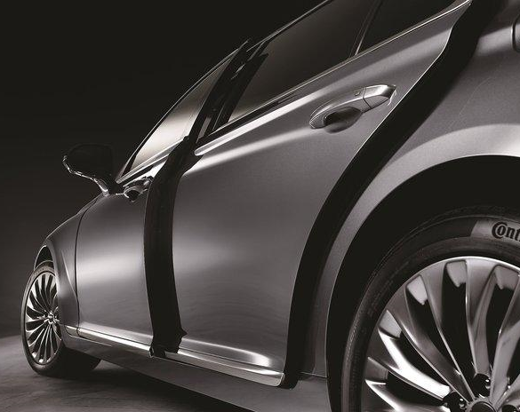 №2 Новый Hyundai Genesis G90 – автомобильный салон Детройта 2016 Hyundai Genesis G90 2