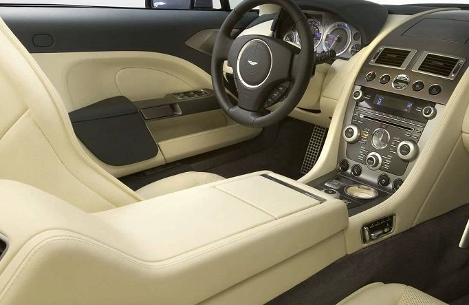 №2 Aston Martin RapidE готов к производству Aston Martin RapidE 5