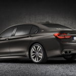 BMW M760i xDrive 6