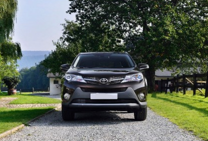 Более 2,9 миллиона Toyota RAV4 отзывают Toyota RAV4 6