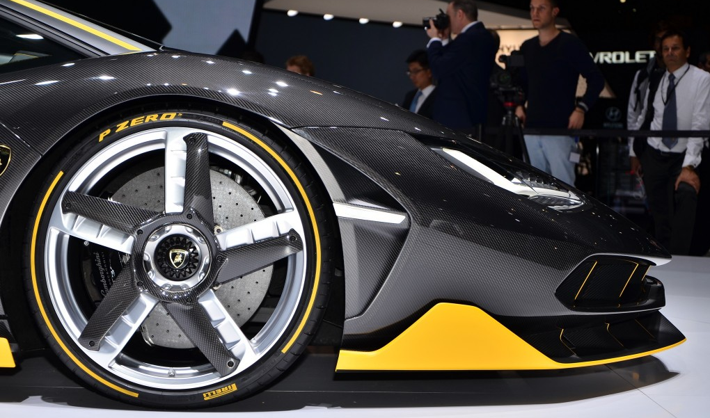 №3 Новый Lamborghini Centenario – автомобильный салон Женевы 2016 Lamborghini Centenario 5