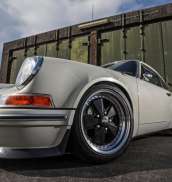 Porsche 911 1972 года затюнинговала компания KAEGE