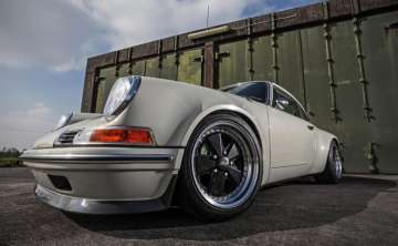 Porsche 911 1972 года затюнинговала компания KAEGE
