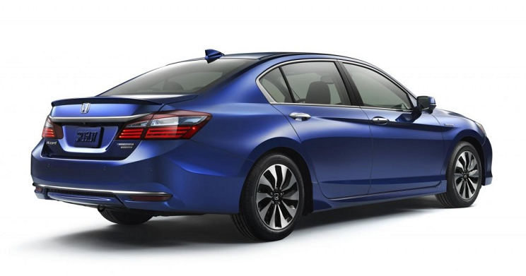 №2 Honda Accord Hybrid получит 212-сильный мотор Honda Accord Hybrid 3
