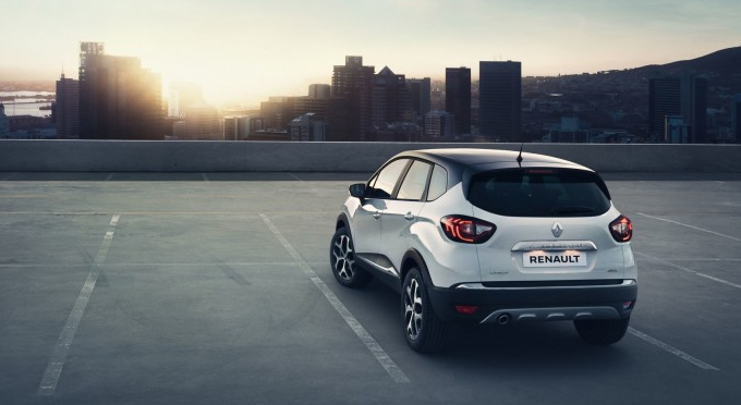 №2 Эксклюзивная версия Renault Kaptur недавно была показана в Москве Renault Kaptur 3