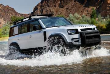 Краткий обзор нового Defender от Land Rover
