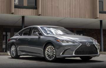 Лексус ES: сравнение моделей
